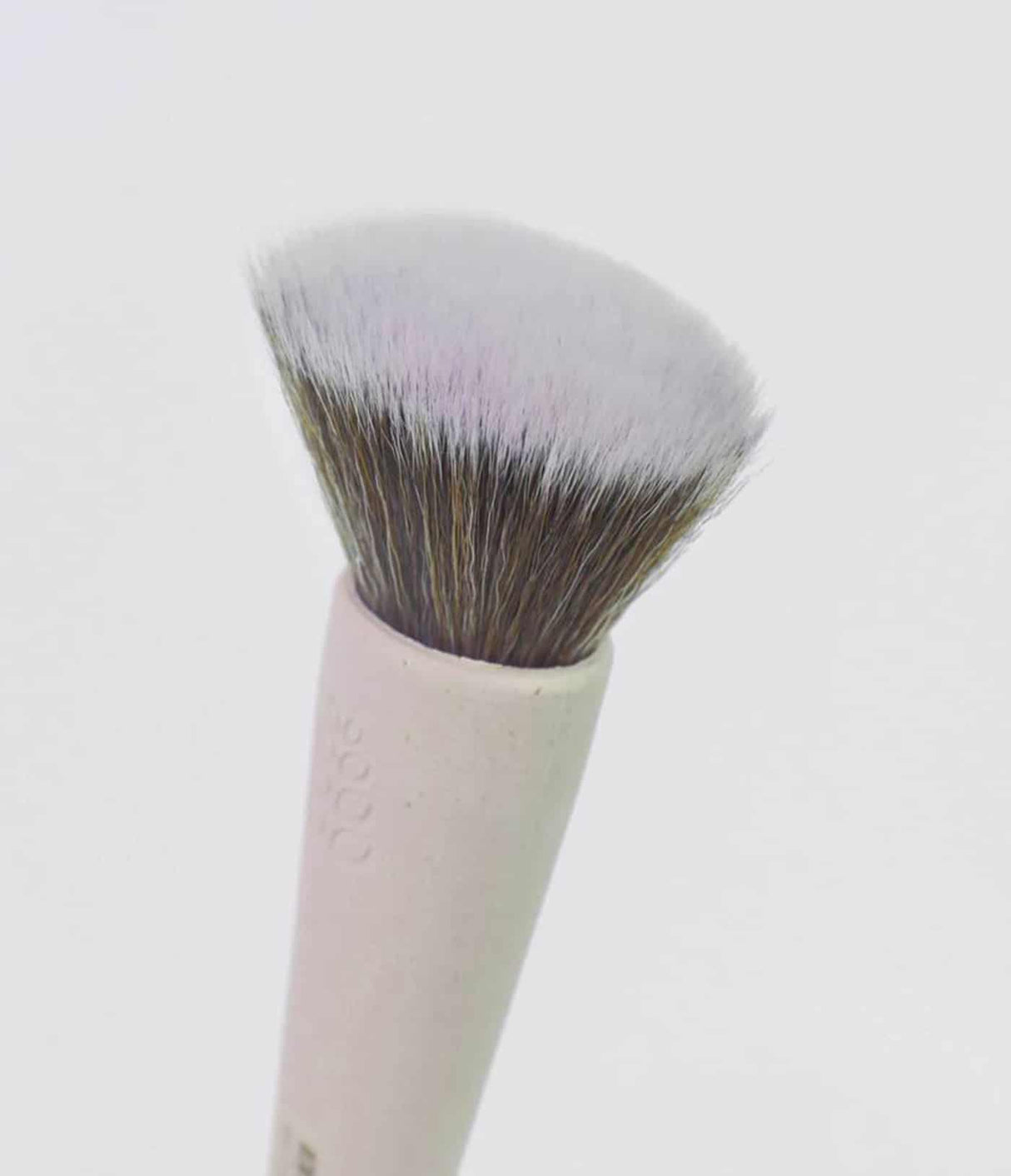 Angled Brush Natural Fiber Fluid Makeup Brush by Beter